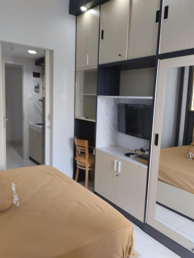 Amartha View Apartement Tambakaji Esterno foto