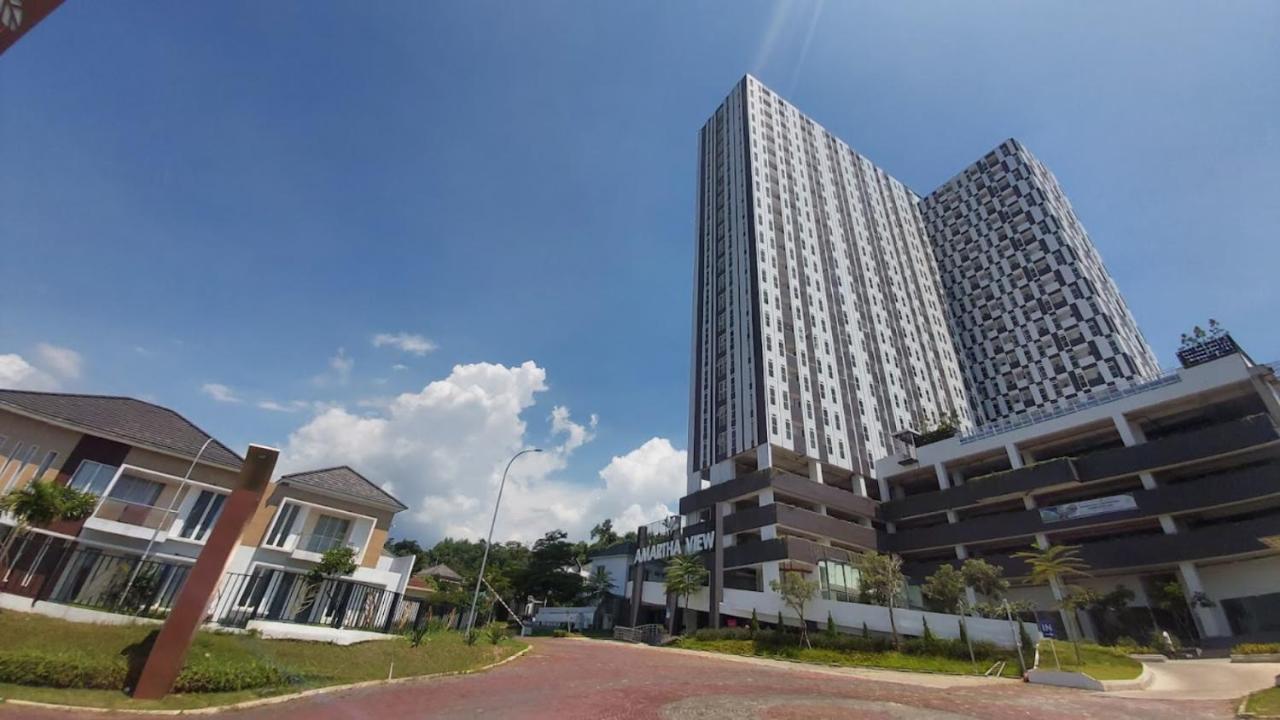 Amartha View Apartement Tambakaji Esterno foto